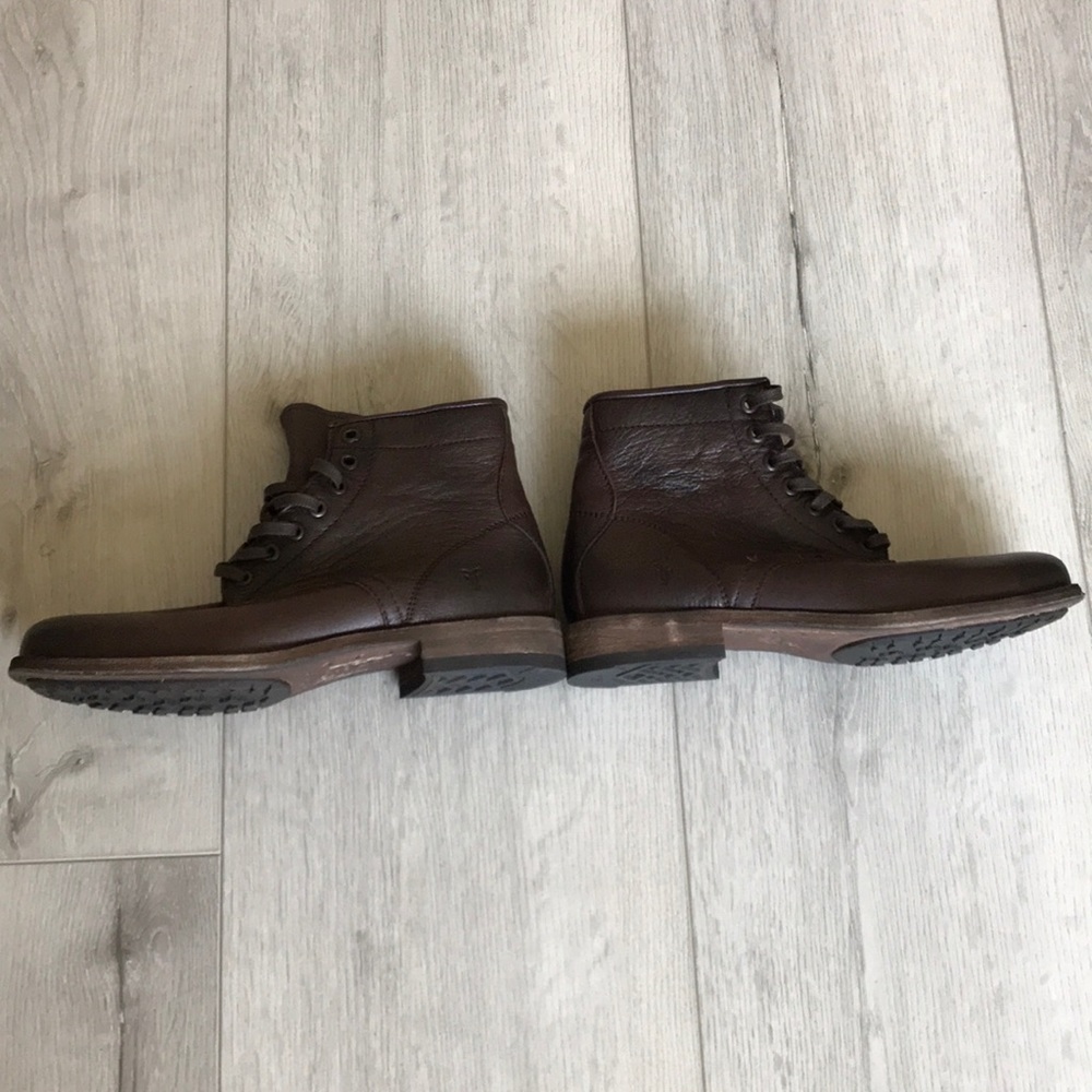Frye Boot Tyler Lace Up Brown Leather Ankle Boot - Picture 2 of 6